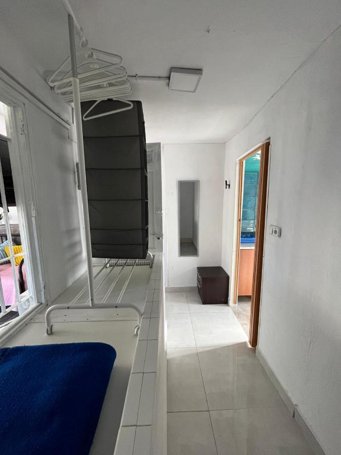 Habitacion Con Terraza En Alicante Kültér fotó